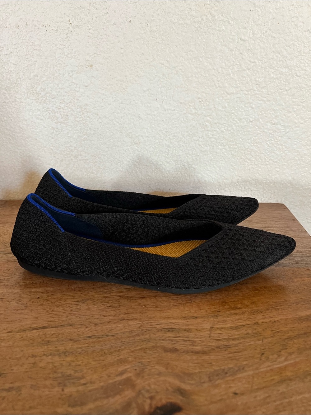 Rothy's The Point Ballet Flats Womens Black Pointed Toe Size 7.5 - Picture 2 of 9